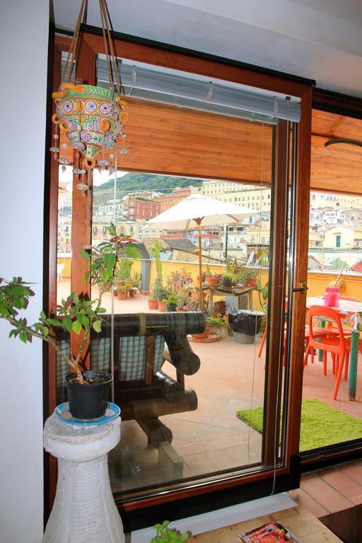 Apartamento La Certosa Nápoles Habitación foto